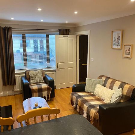 2 Bed Cosy Apartment In Heart Of Mullingar. Екстериор снимка